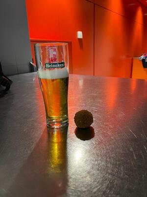 Bierglas en bitterbal: een mooi afsluiting van een geslaagd event